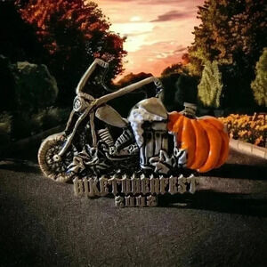 Harley Davidson OctoberFest 2002 Enamel Pumpkin  limited edition Harley Davidson